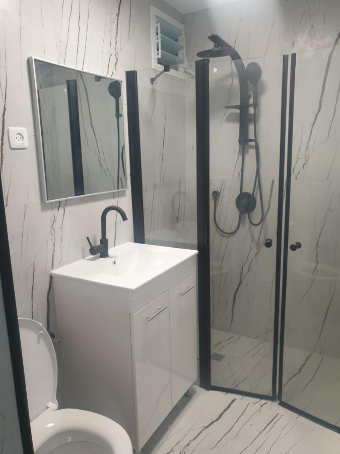 המקום הנפלא של אתי ולילך Apartment Eilat Bagian luar foto